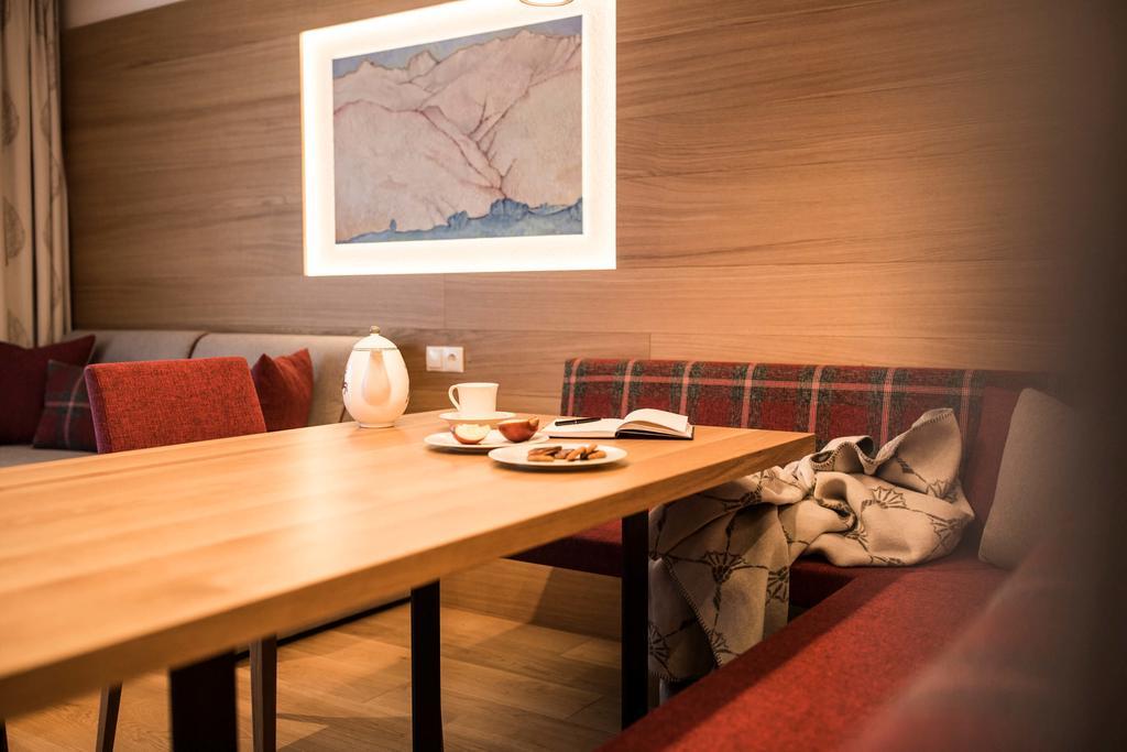 Slow Living Suite - Ferienwohnung Mit Privater Sauna & Garten Фис Экстерьер фото