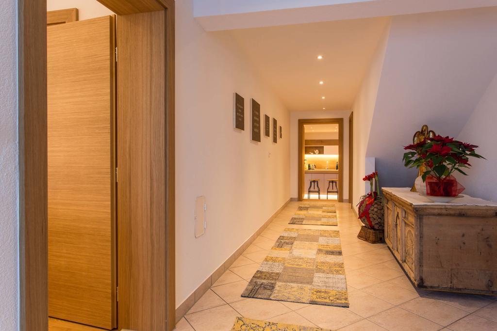 Slow Living Suite - Ferienwohnung Mit Privater Sauna & Garten Фис Экстерьер фото