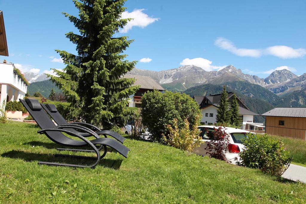 Slow Living Suite - Ferienwohnung Mit Privater Sauna & Garten Фис Экстерьер фото