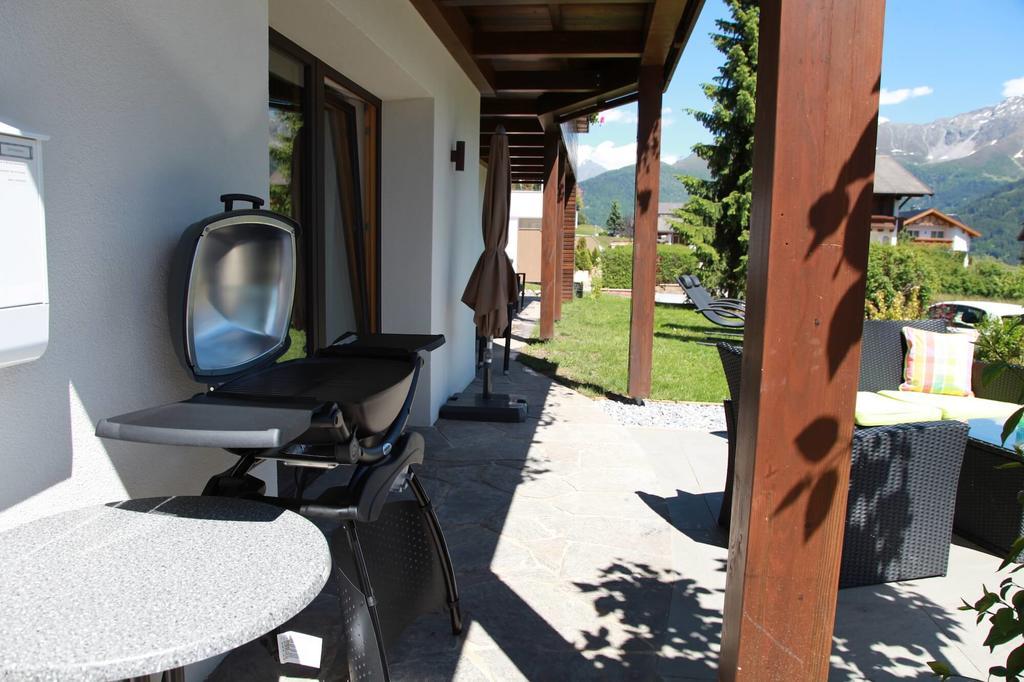 Slow Living Suite - Ferienwohnung Mit Privater Sauna & Garten Фис Экстерьер фото